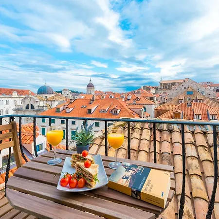 Couette-café Scalini Palace 4*