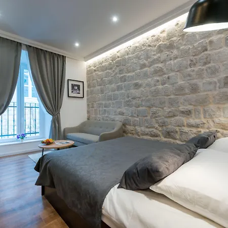 Scalini Palace 4*