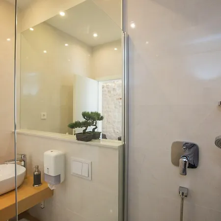 Scalini Palace Bed & Breakfast 4*