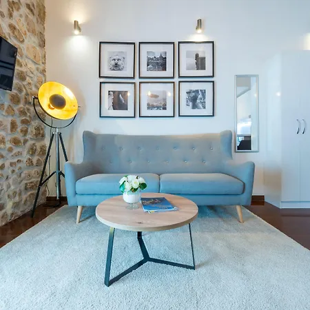 Scalini Palace Bed & Breakfast 4*
