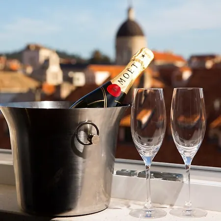 Scalini Palace 4*