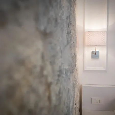 Scalini Palace Couette-café 4*