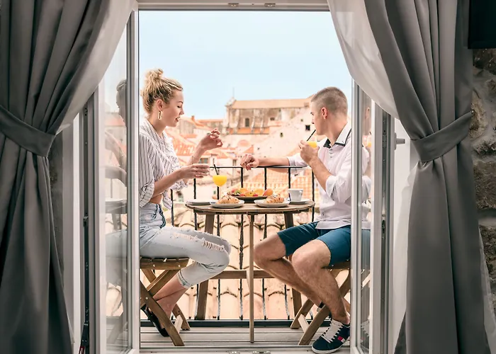 Scalini Palace Bed & Breakfast