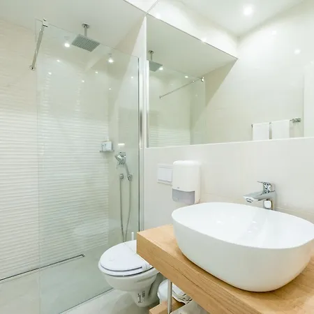 فندق مبيت وإفطار Scalini Palace 4*