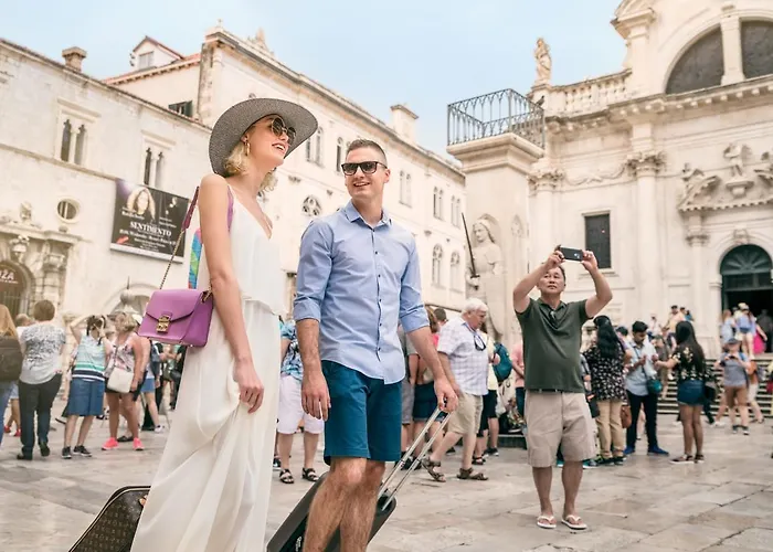 Scalini Palace Bed & Breakfast 4*